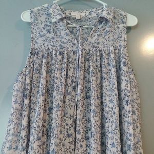 LC Lauren Conrad Cute blouse!!